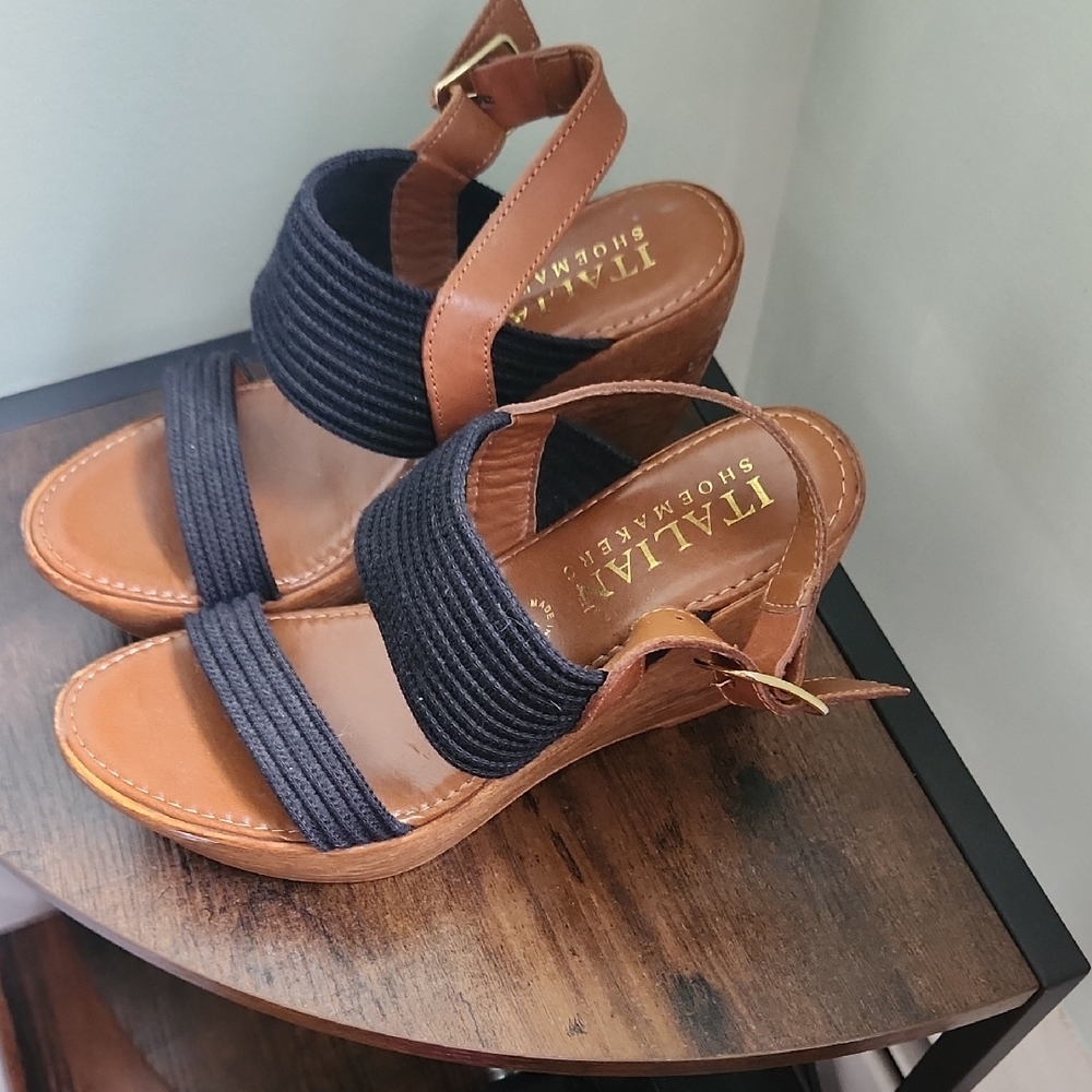 Italian ShOE MAKER Tan and Black Wedge Sandals by